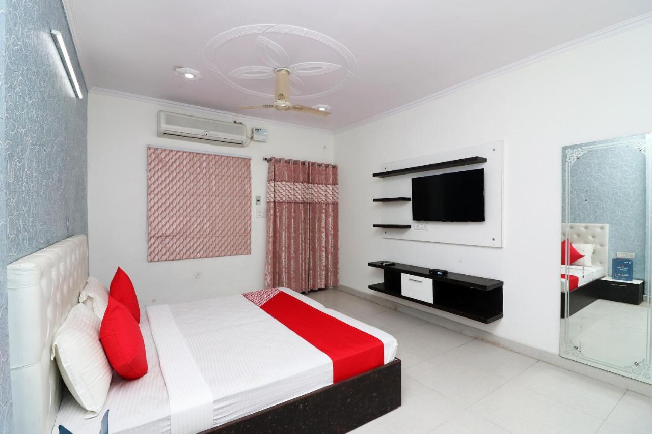 Oyo Hotel Inn Way Сонипат Екстериор снимка