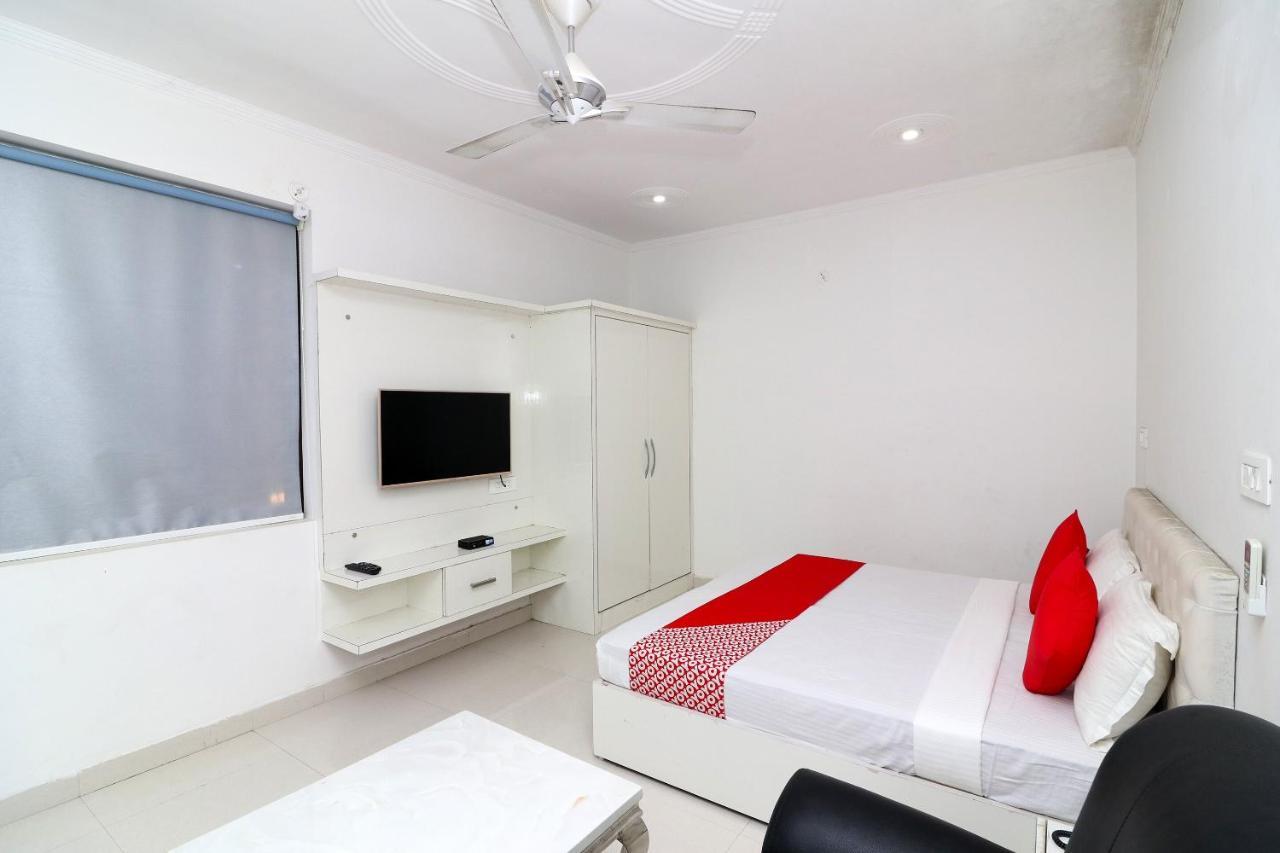 Oyo Hotel Inn Way Сонипат Екстериор снимка