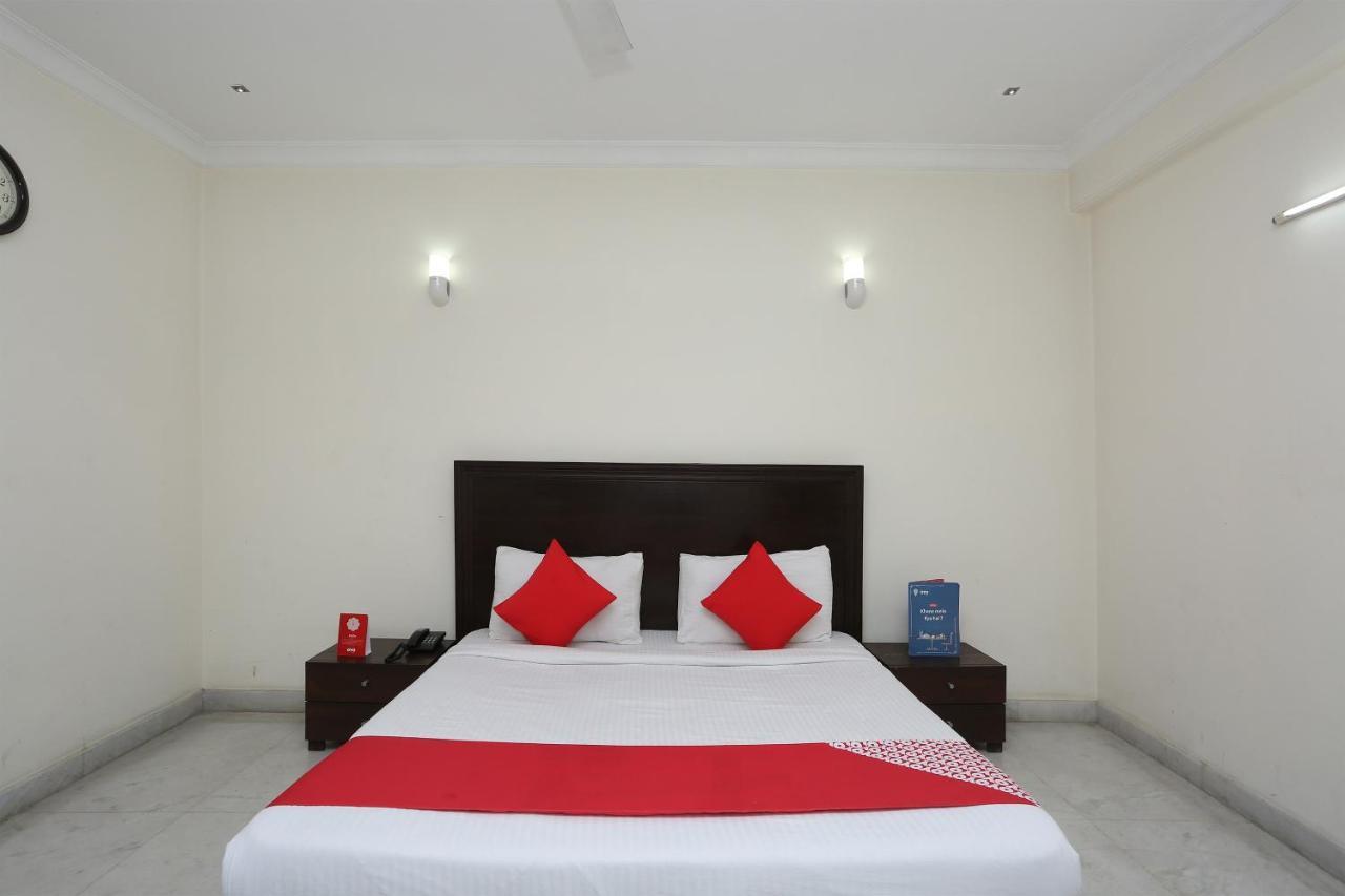 Oyo Hotel Inn Way Сонипат Екстериор снимка