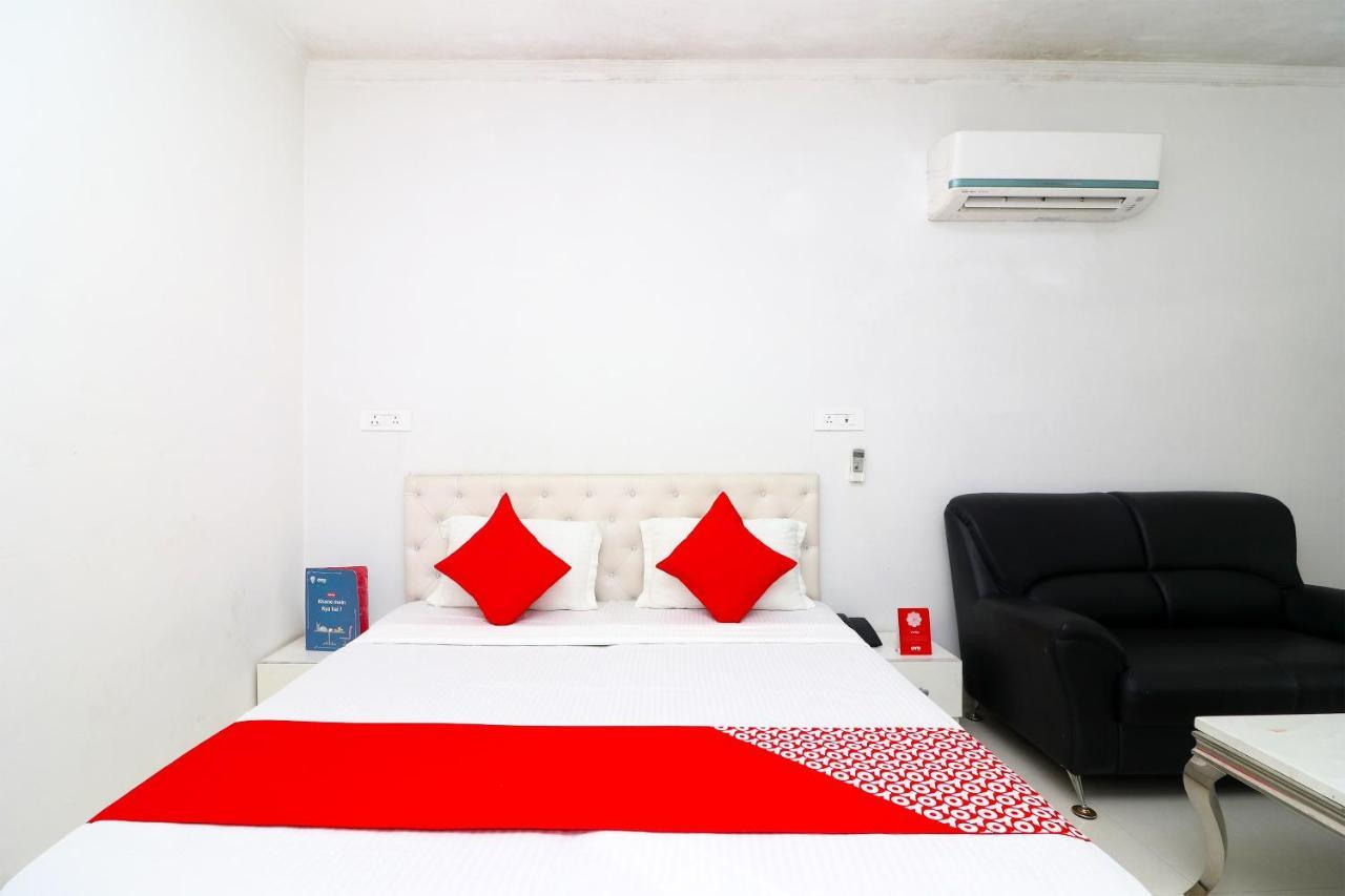 Oyo Hotel Inn Way Сонипат Екстериор снимка